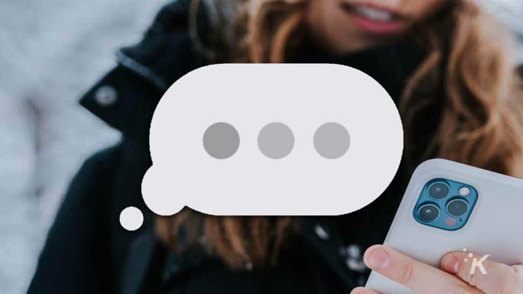 imessage كتابة فقاعة على خلفية غير واضحة