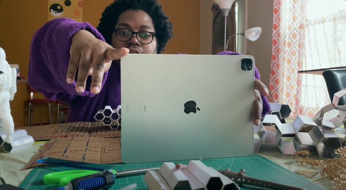 [Tech Ad-Ons] WFH - Apple unveils the chaos behind the calm - apple wfh ad 2