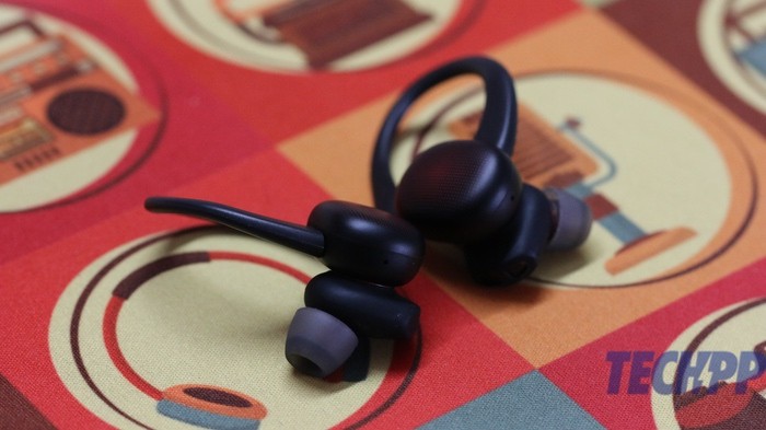 Amazfit PowerBuds Review: Solid Sounding Earphones with Heart Rate Monitoring - amazfit powerbuds review 8