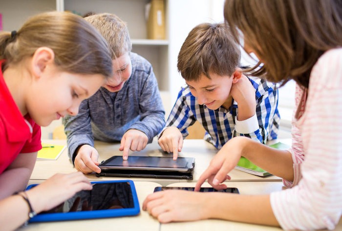 Buying a computer for your child? Think about an iPad! - ipad students