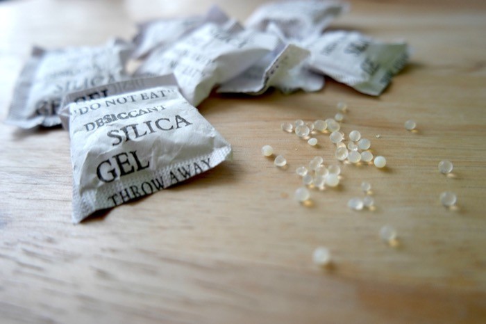 Silica gel sachets