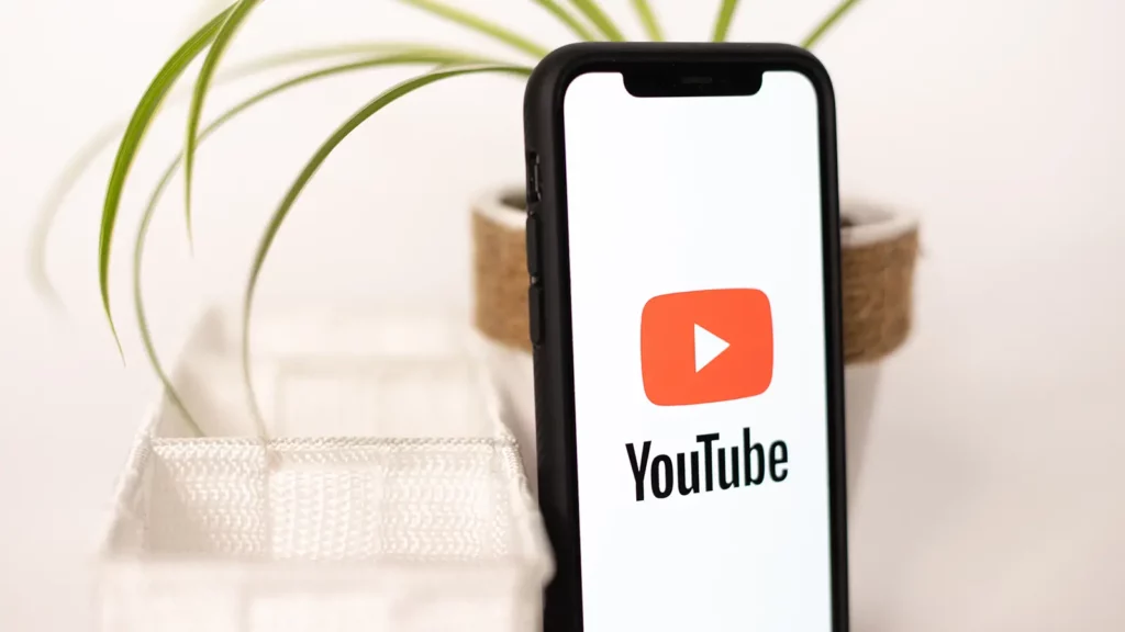 YouTube ああ iPhone 広告