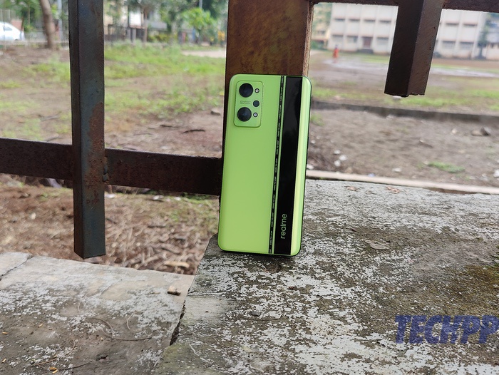 Realme GT Neo 2 5G Review: Elegant Design Meets Powerful Hardware - realme gt neo 2 review 4