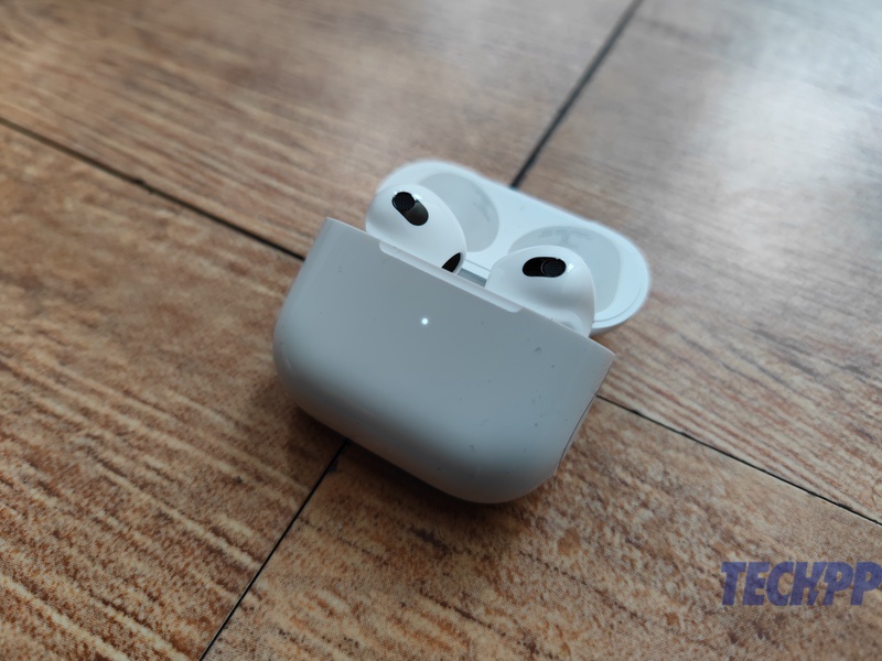 Apple AirPods 3 Review: The AirPods Pro Lite? - apple airpods 3 review 6