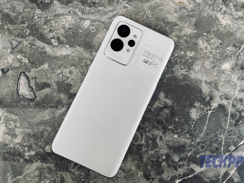 realme gt2 pro review design