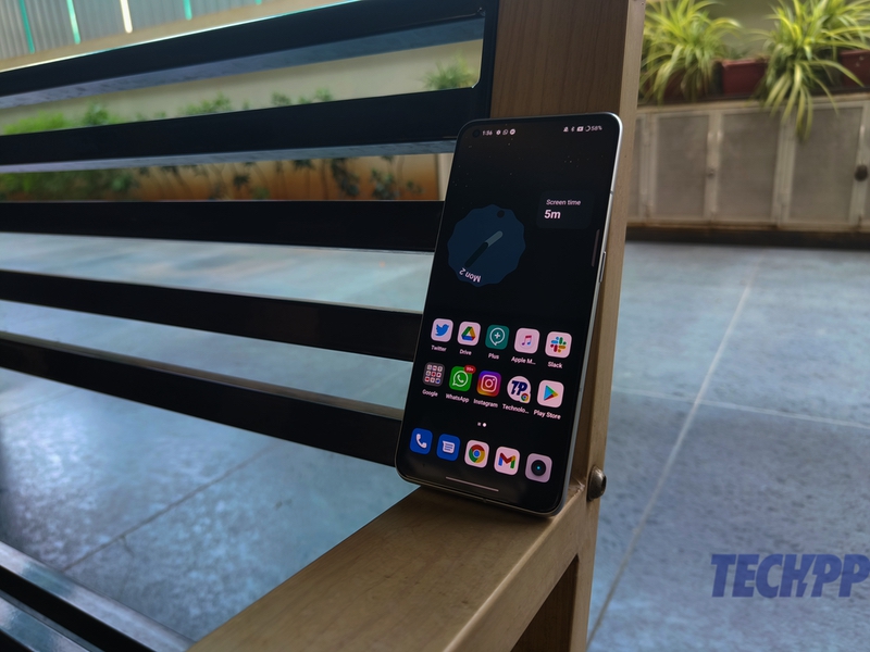 realme gt2 pro review display