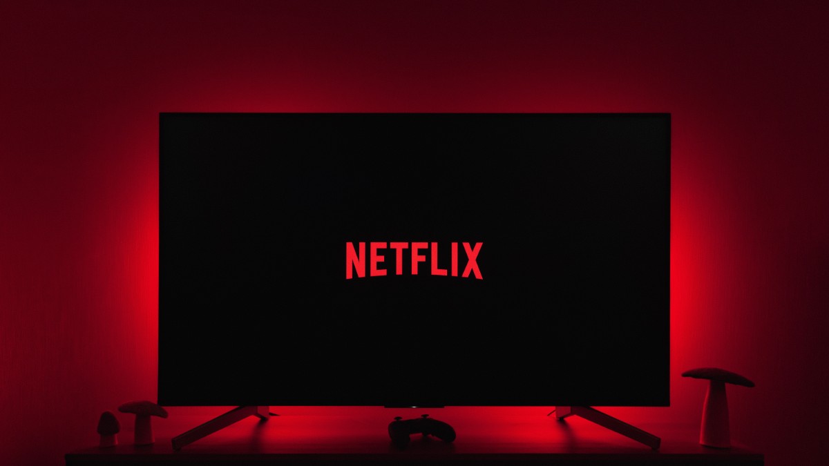 how to download Netflix movies and shows