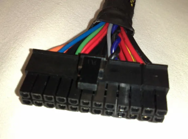 konektor 24-pin-psu