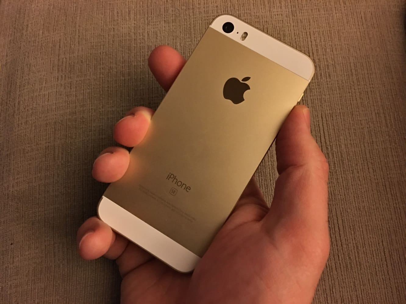 Ulasan: Apple iPhone SE