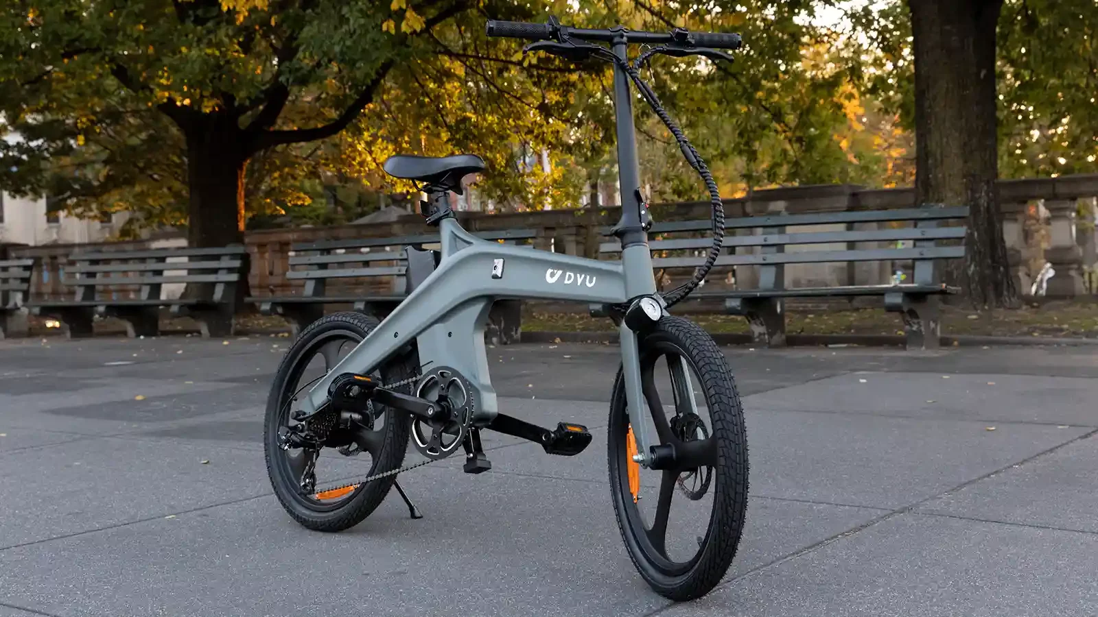 T1 ebike na rua