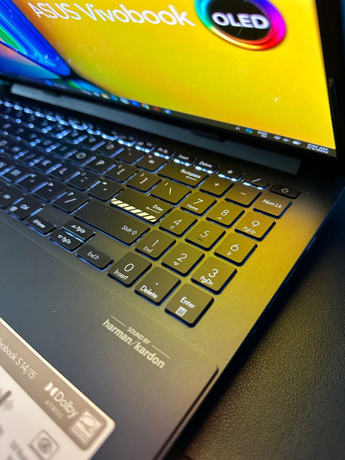 asus vivobook s15 oled full review: keyboard & trackpad