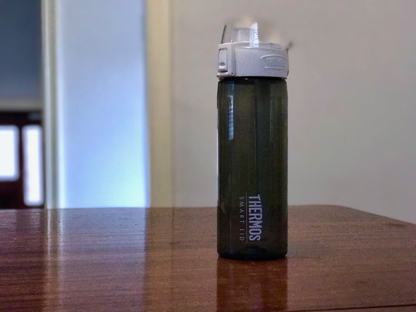 Reseña: Botella de hidratación Thermos Connected con tapa inteligente