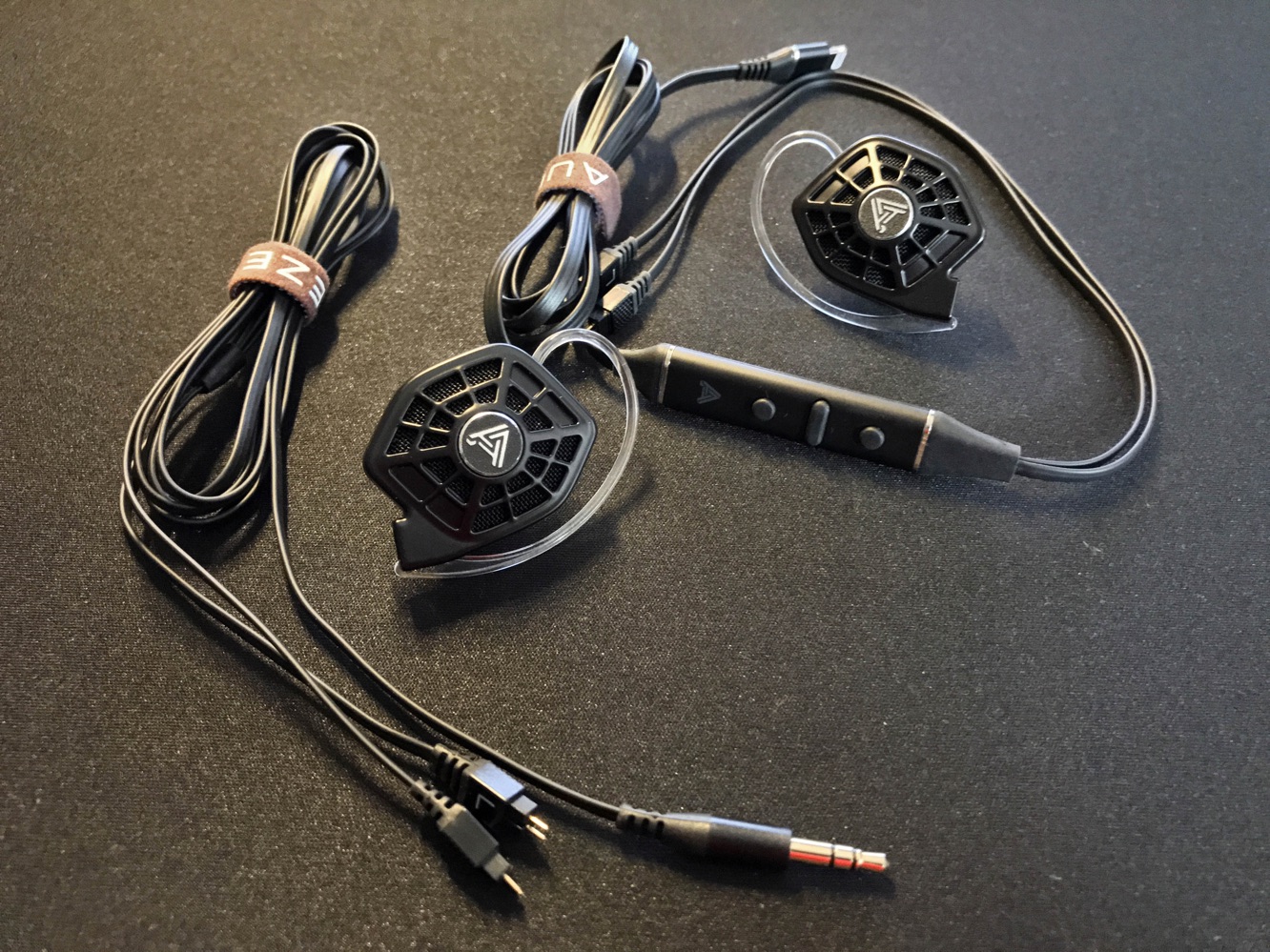 Ulasan: Headphone In-Ear Audeze iSine10