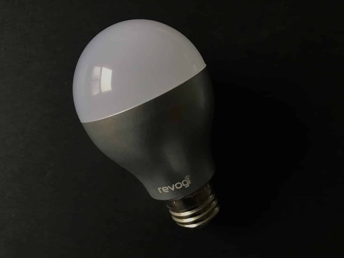 Ulasan: Revogi Smart Lightbulb, Smart Lightstrip, Smart Candle + Smart Meter Plug