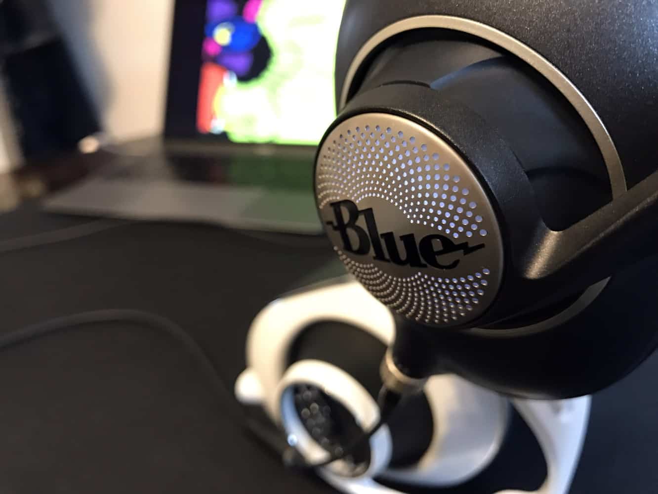 Ulasan: Headphone Sadie Biru