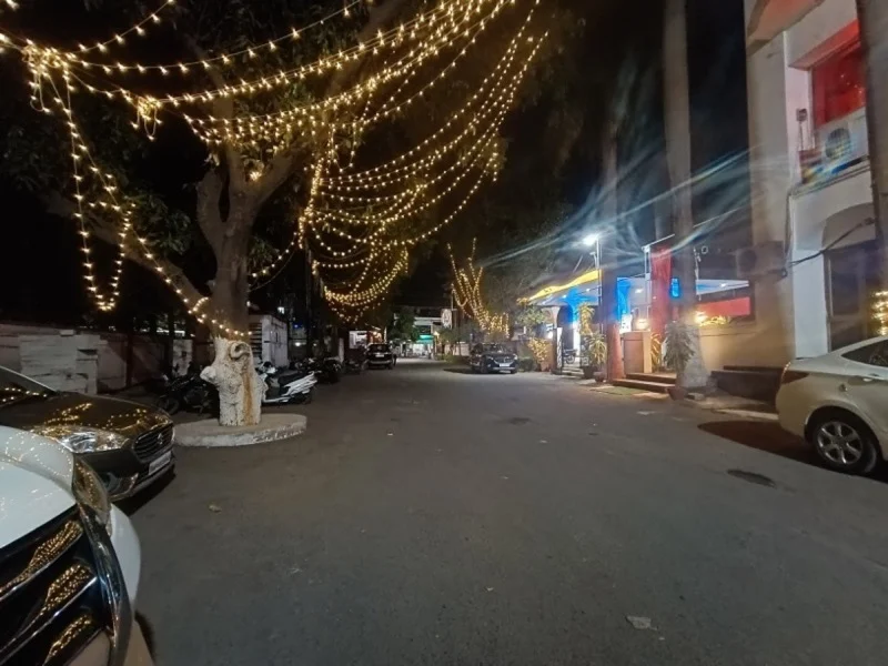 odd flaring on the realme 11 pro+ ultrawide camera