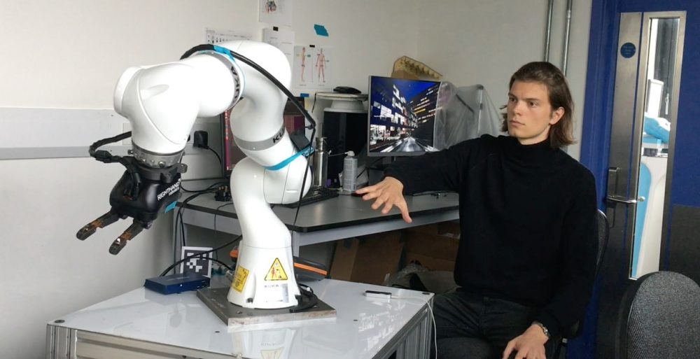 人間とロボットのインタラクションの影響