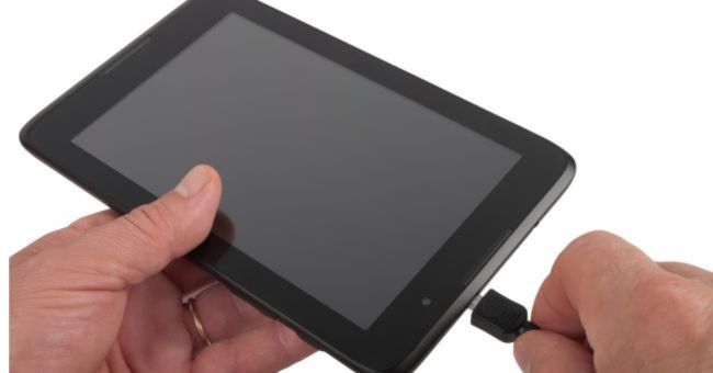 Razões pelas quais carregar o iPad lentamente