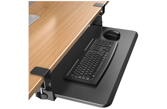 Plateau pour clavier ErGear sous le bureau