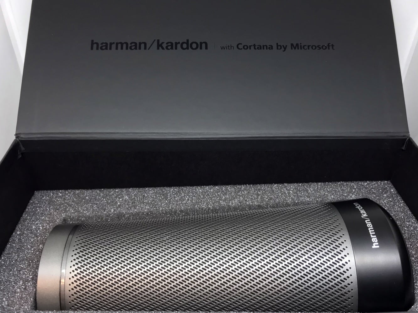 검토: Harman-Kardon은 Cortana로 음성 활성화 스피커를 호출합니다.