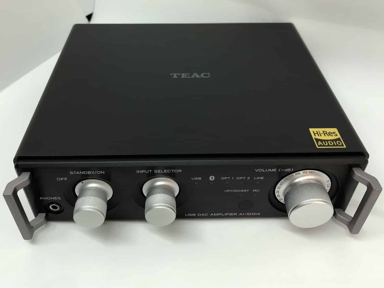 Ulasan: Amplifier Terintegrasi TEAC AI-101DA dengan USB DAC