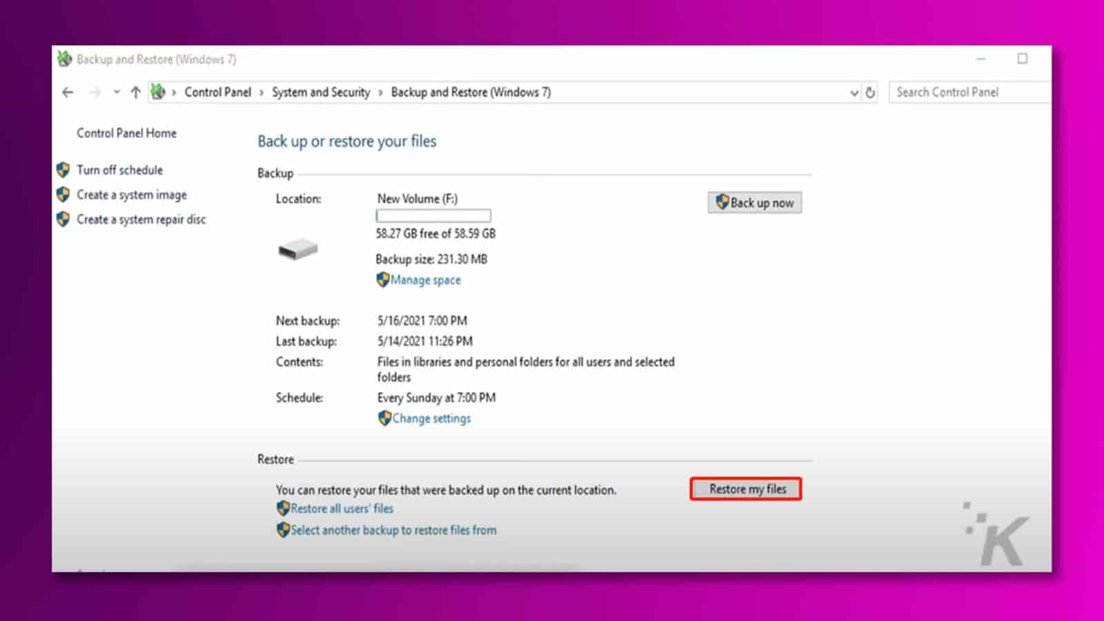 A imagem mostra o usuário realizando um backup e restauração de seus arquivos no Windows 7. Texto completo: Backup e restauração (Windows 7) ( +1 Painel de controle > Sistema e segurança > Backup e restauração (Windows 7) v0 Pesquisar Painel de controle Painel de controle Home Faça backup ou restaure seus arquivos Desative a programação Backup Crie uma imagem do sistema Local: Novo volume (F:) Faça backup agora Crie um disco de reparo do sistema 58,27 GB livres de 58,59 GB Tamanho do backup: 231,30 MB Gerenciar espaço Próximo backup: 16/05 /2021 19h Último backup: 14/05/2021 23h26 Conteúdo: Arquivos em bibliotecas e pastas pessoais de todos os usuários e pastas selecionadas Agendamento: Todos os domingos às 19h Alterar configurações Restaurar Você pode restaurar seus arquivos que foram salvos em backup no local atual. Restaurar meus arquivos Restaurar os arquivos de todos os usuários K Selecione outro backup para restaurar os arquivos