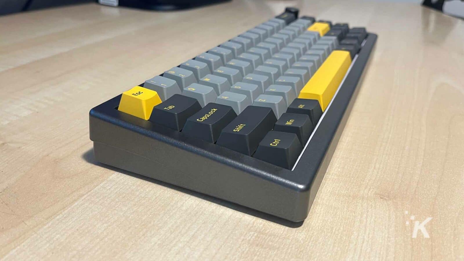 Tastatura mecanica EPOMAKER EK68