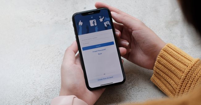 Facebook'ta anonim olarak paylaşım yapmak