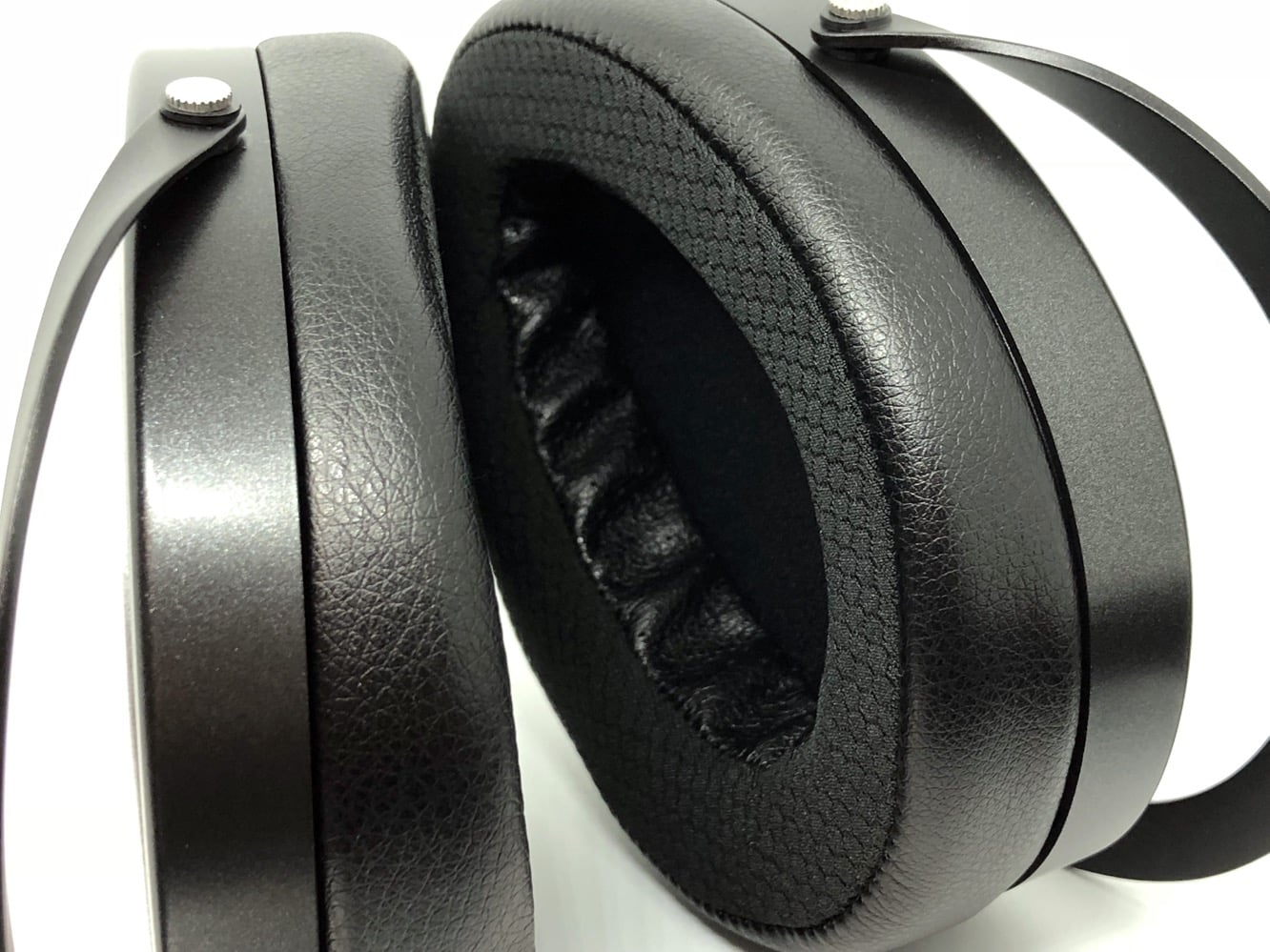 Revisión: Hifiman Ananda Auriculares magnéticos planos en la oreja