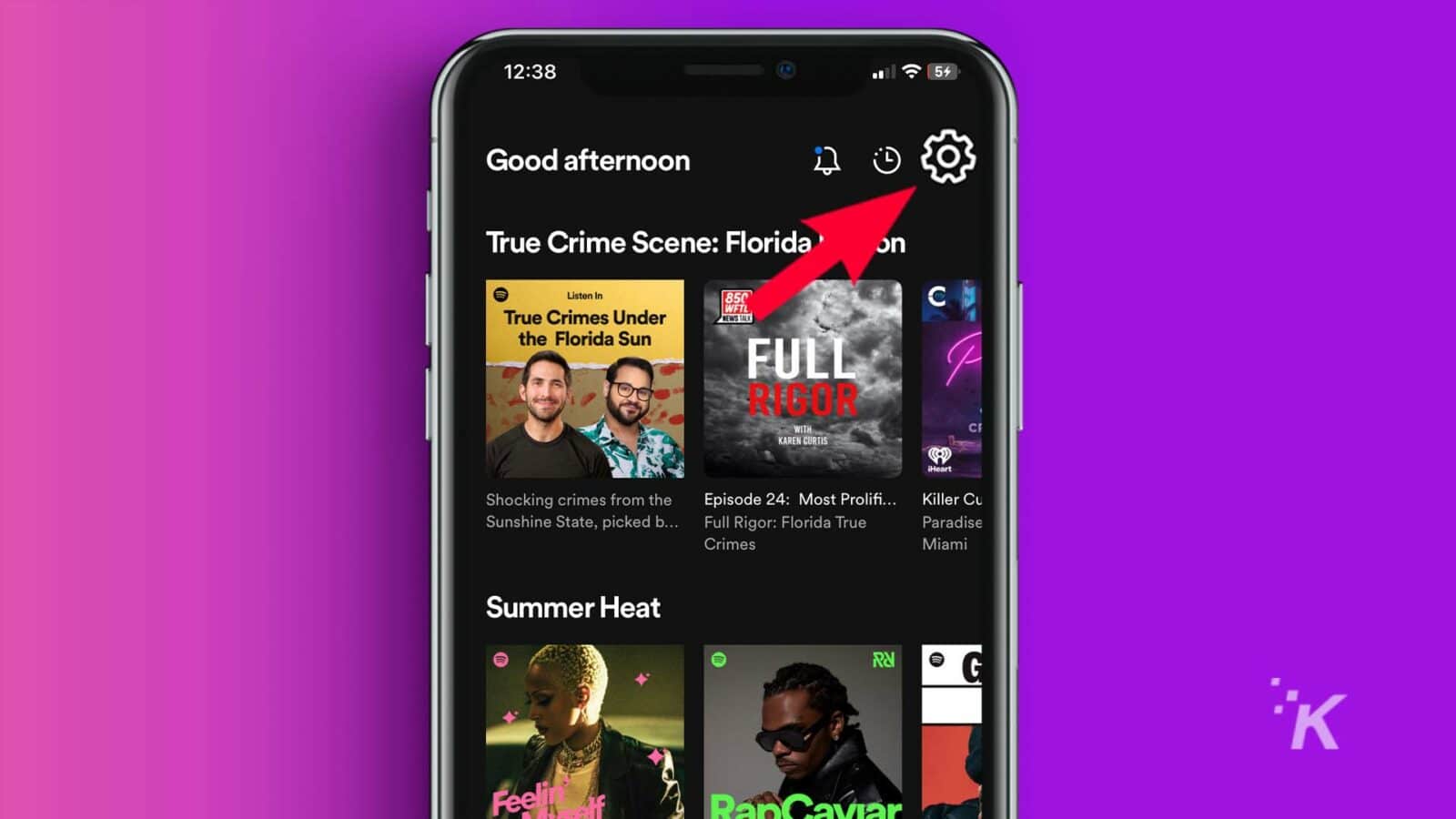 Spotify uygulamasının iPhone ana ekranının ayarlar dişlisini gösteren oku