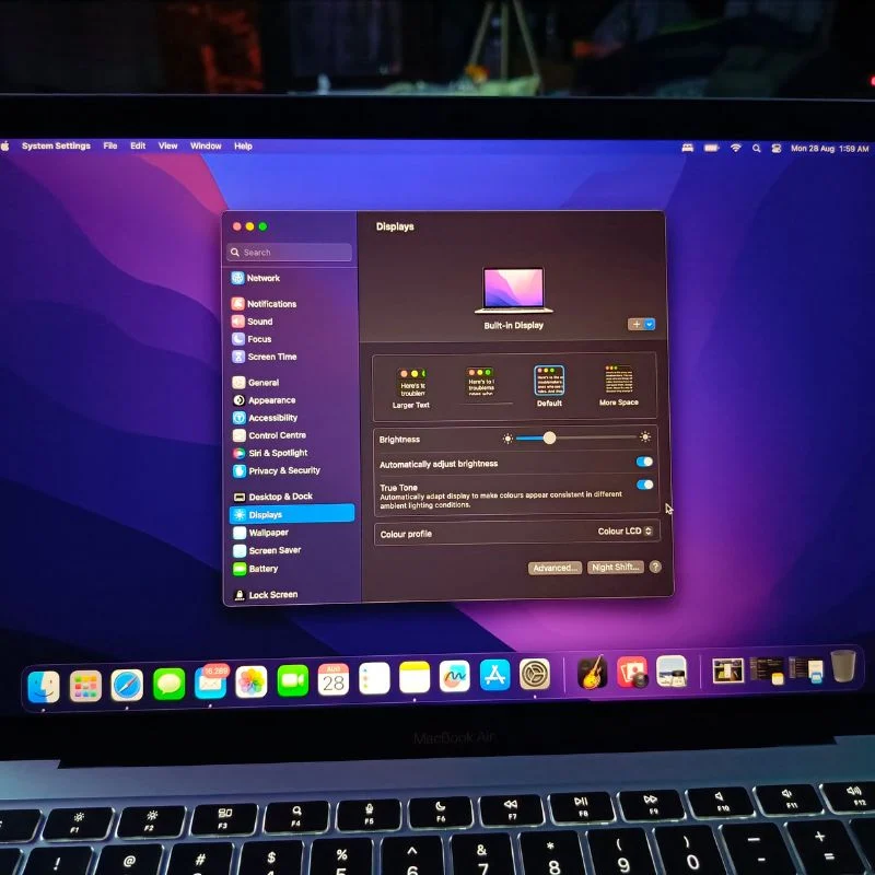 macos display settings