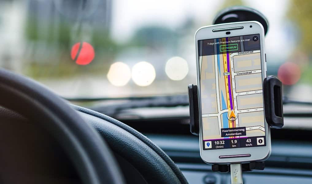 Smartphone cu GPS