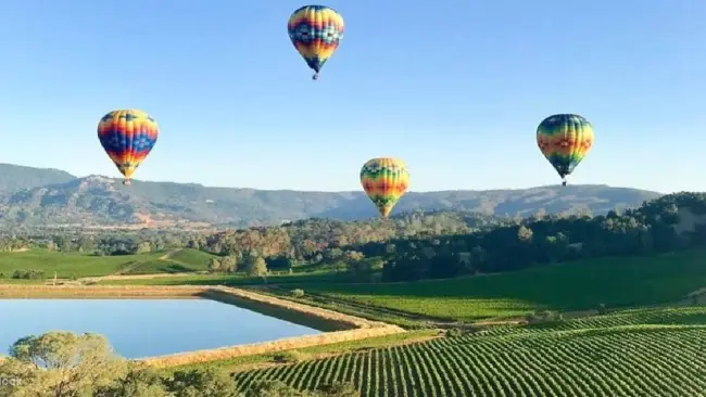 Plimbare cu balonul cu aer cald în Napa Valley