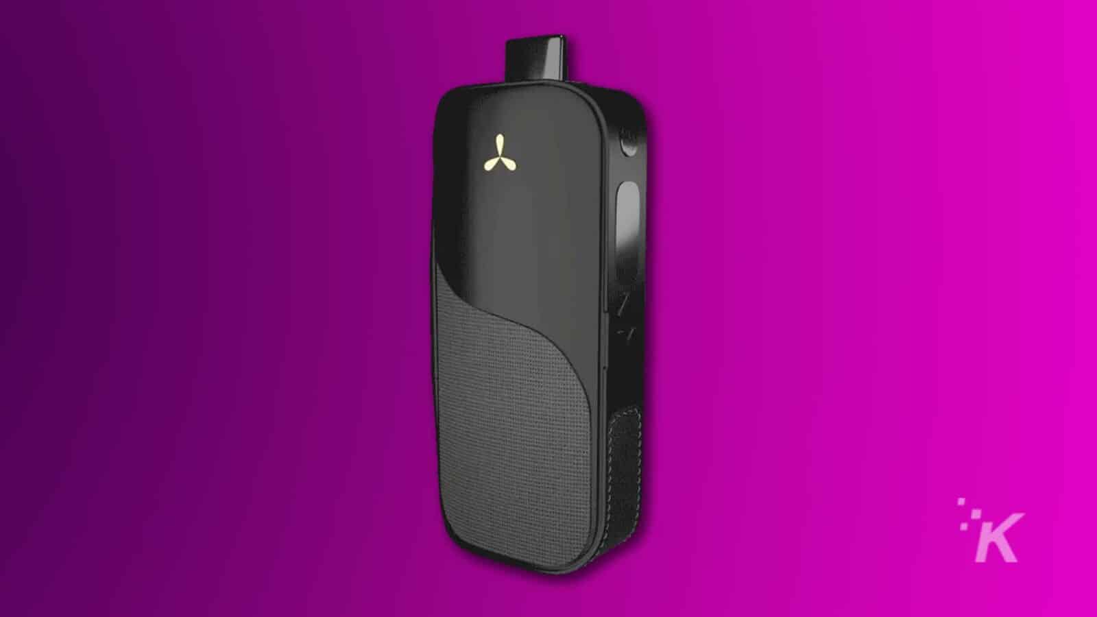 Vaporizador Airvape Legacy Pro em fundo roxo