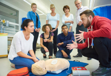 L'importance de la formation aux premiers secours pour assurer la sécurité à Darwin