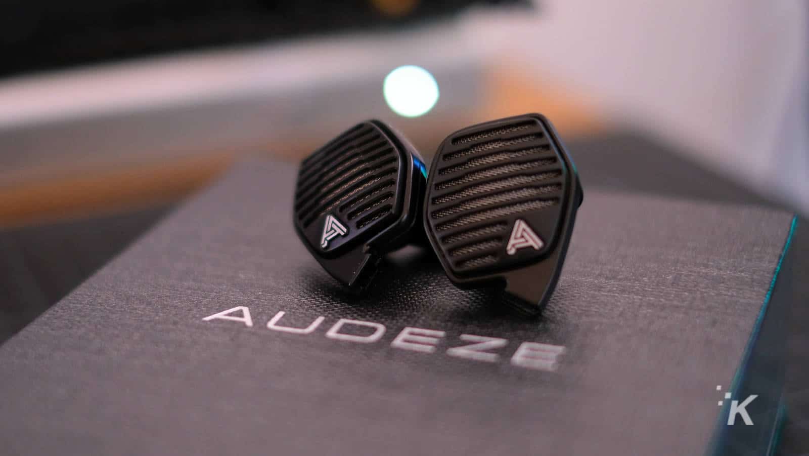 Audeze lcdi3 iems