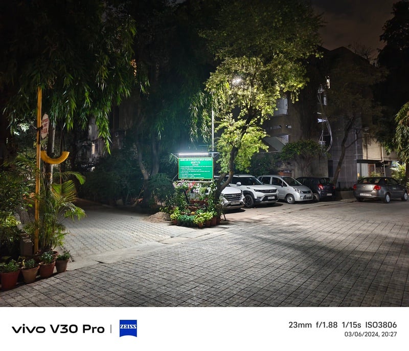 vivo v30 pro review: say 'cheese' to zeiss at a more affordable price - img 20240306 202710