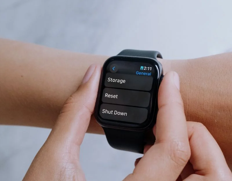 how to reset apple watch