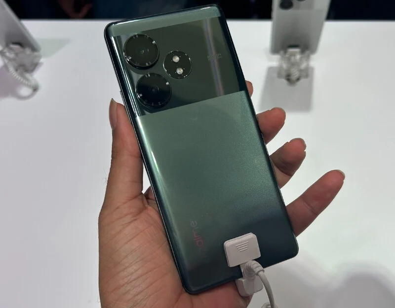 realme gt 6t green colour variant