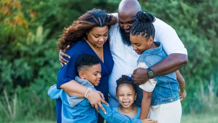 Positive Erziehungslösungen für eine friedliche und glückliche Familie