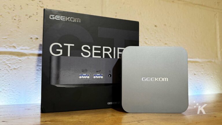 GEEKOM GT シリーズ ポータブル デバイスとパッケージ