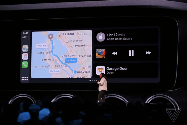 Nova Siri e recursos no CarPlay e AirPods