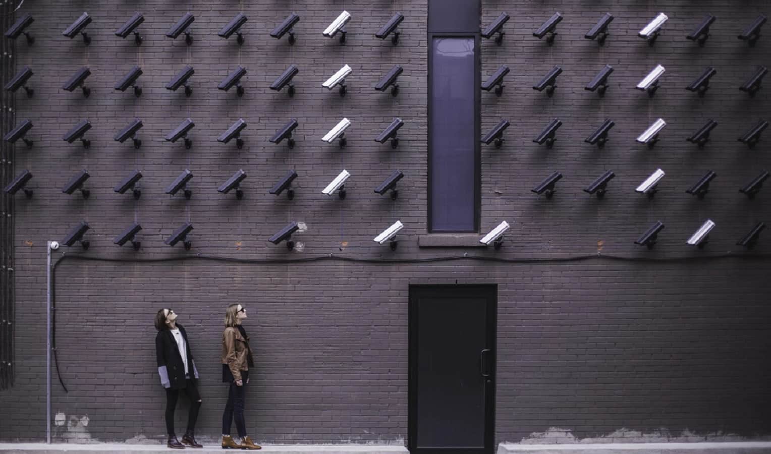câmeras de reconhecimento facial monitoramento vigilância