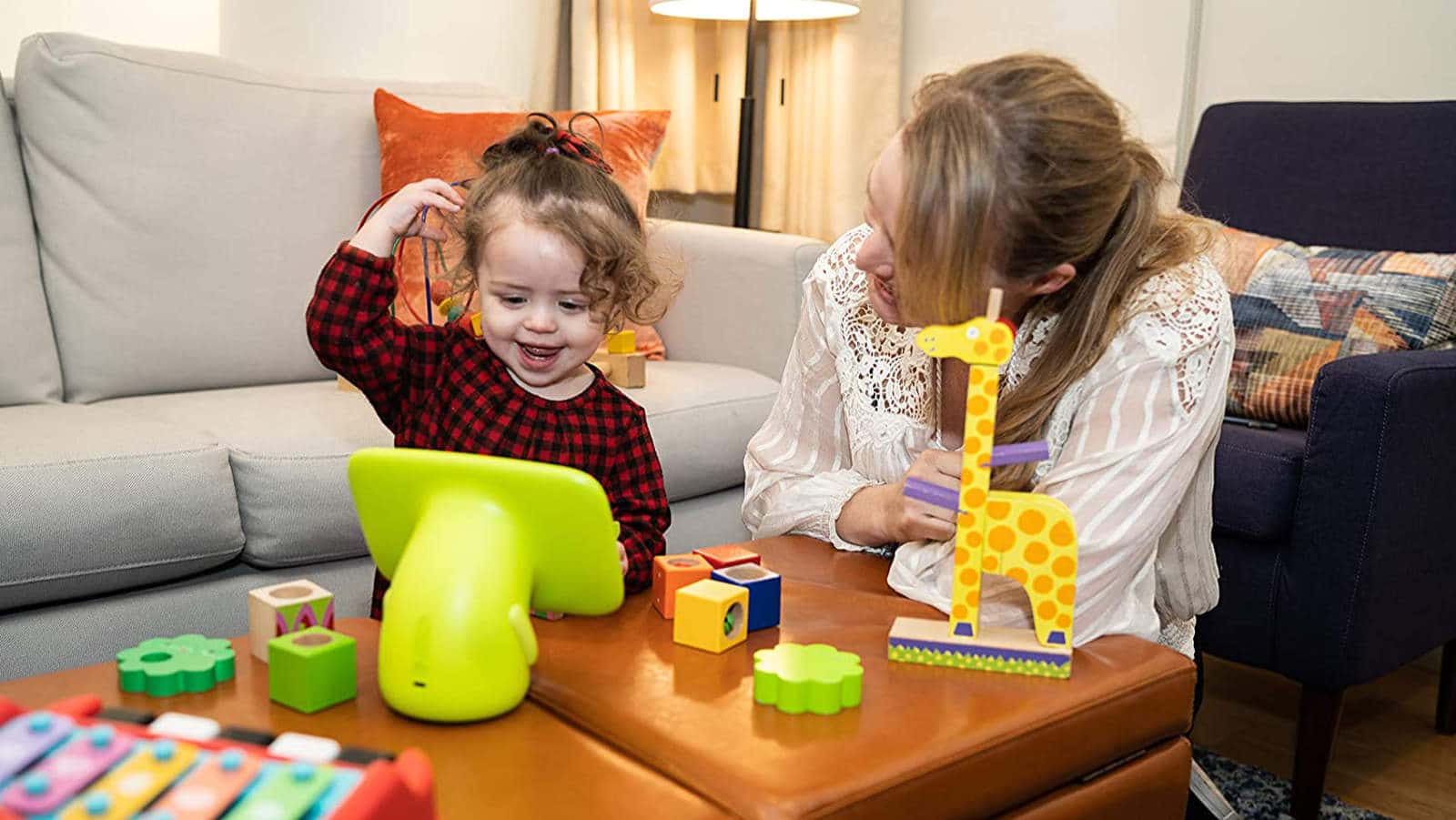 aila Sitz- und Spieltablett für Kinder