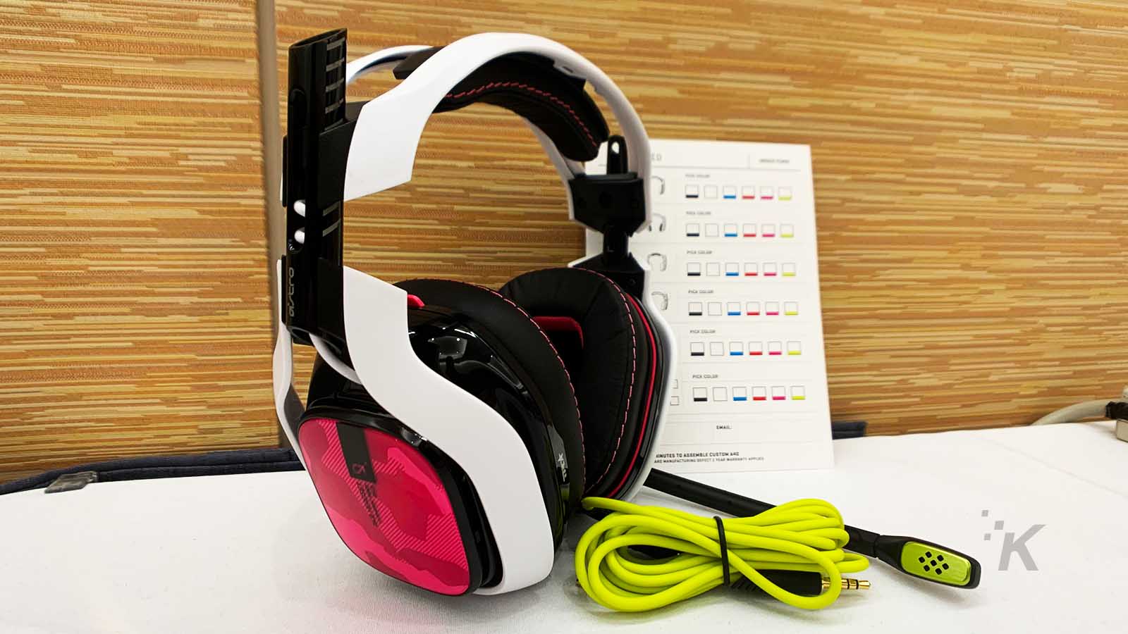 astro.id membuat headset sendiri