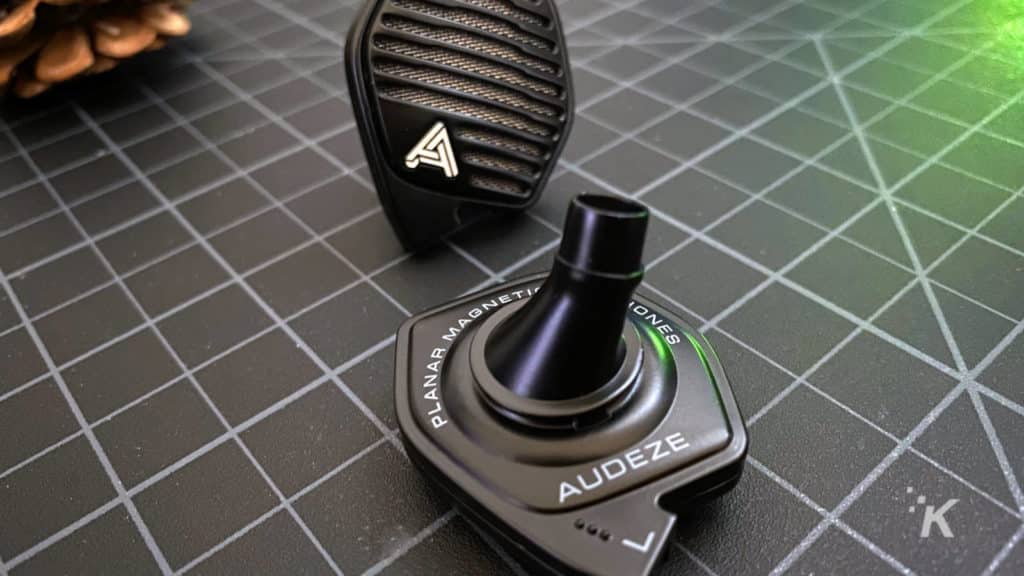 audeze lcdi3 iem