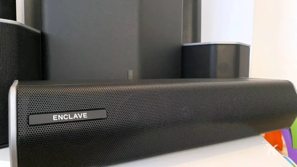 altavoz central enclave cinehome 2