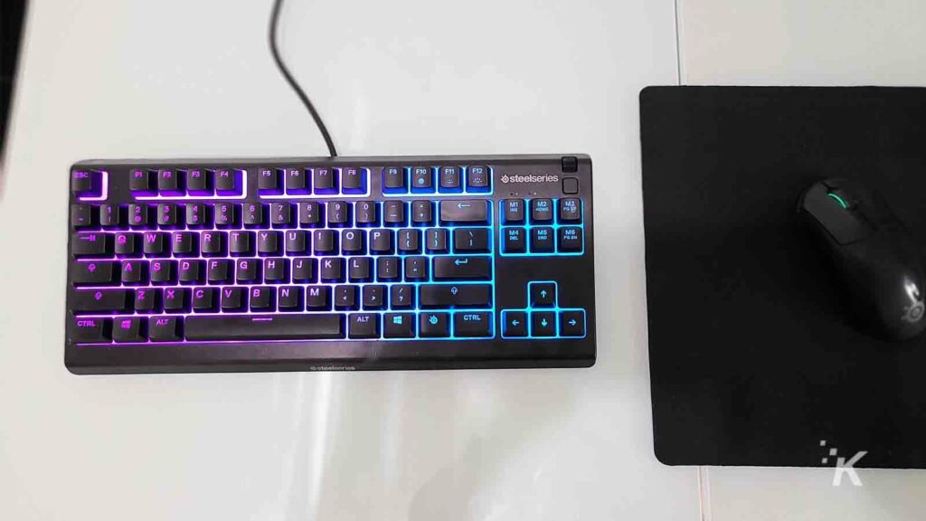 คีย์บอร์ด Steelseries apex 3 rgb