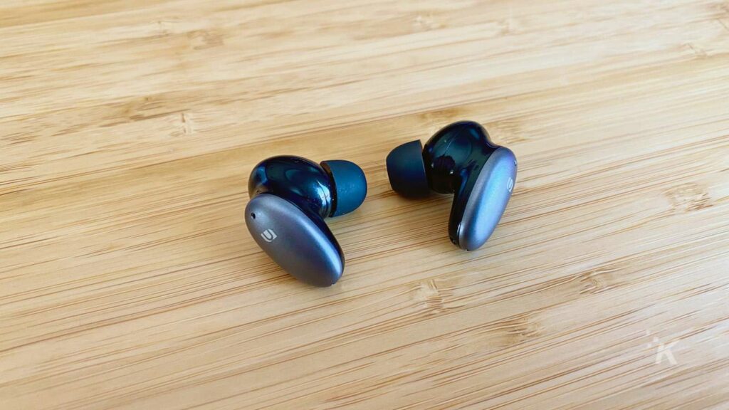 Earbud Peredam Kebisingan UGREEN HiTune X6